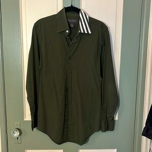 banana republic dark green button down w collar detail